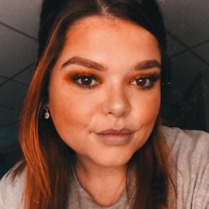 Meet your Posher, Jenn